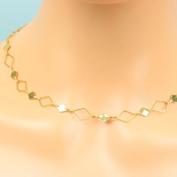 Delicate & Contemporary Necklace Chain, A Lovely Choice for Women, EVCH1849 - Picture 6 of 10